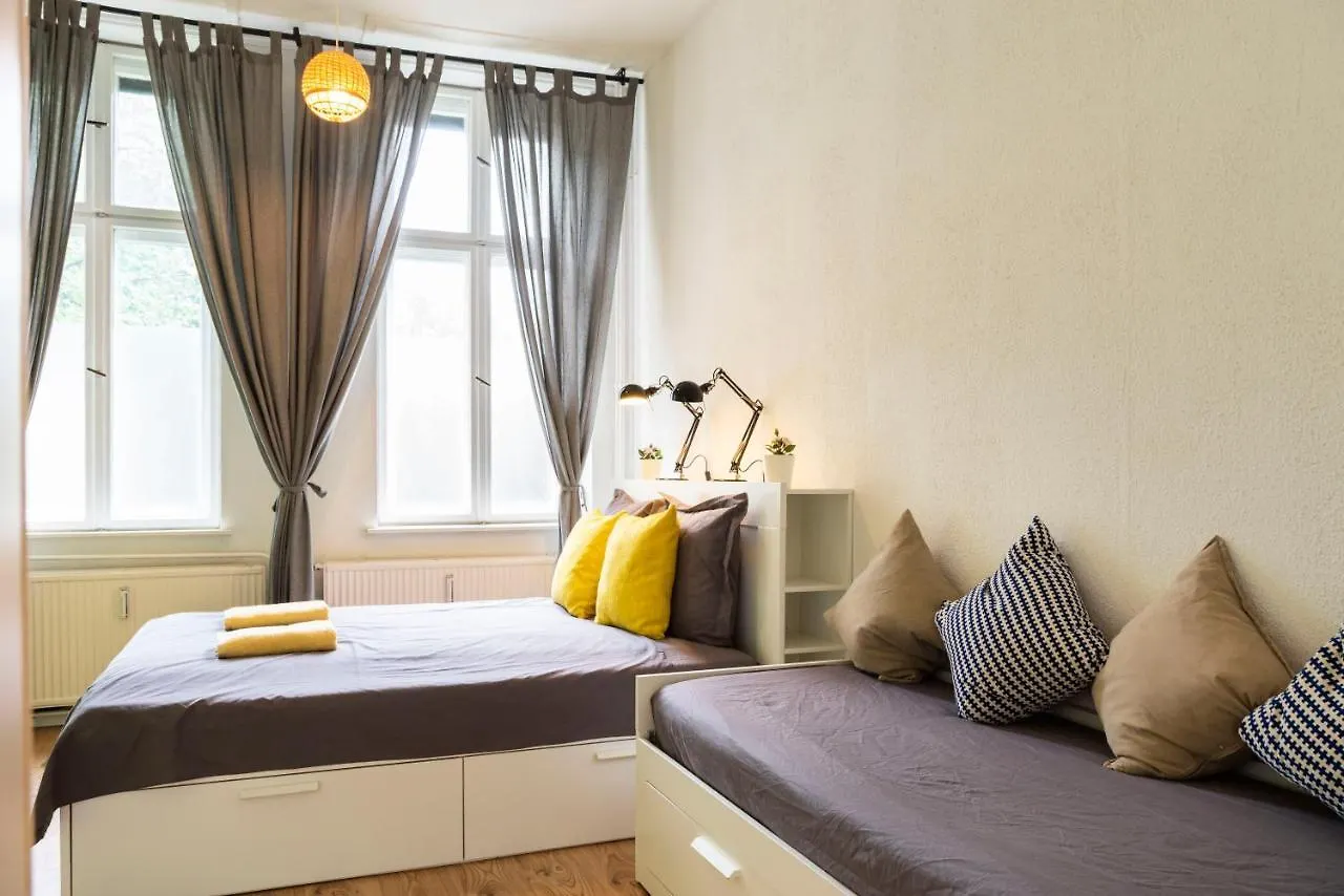 Dl Berlin Apartment 6 Stations To Alex 0*,